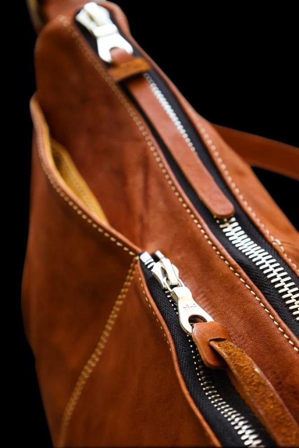 DOUBLE SHOULDER GARMENT-DYED SHOULDER BAG