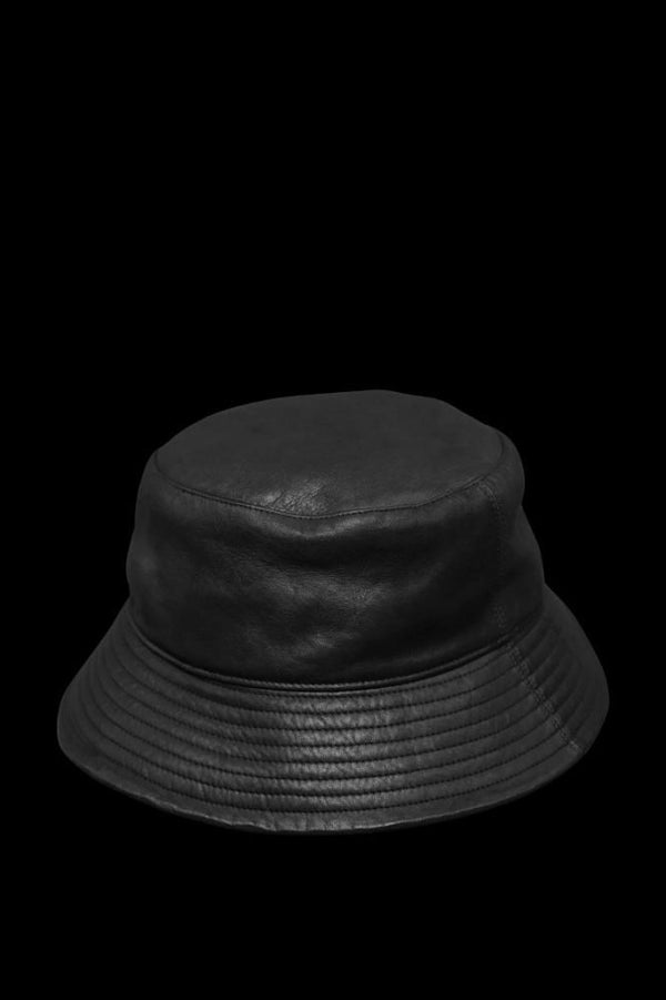 MONOCHROME LUXURY STEER BUCKET HAT