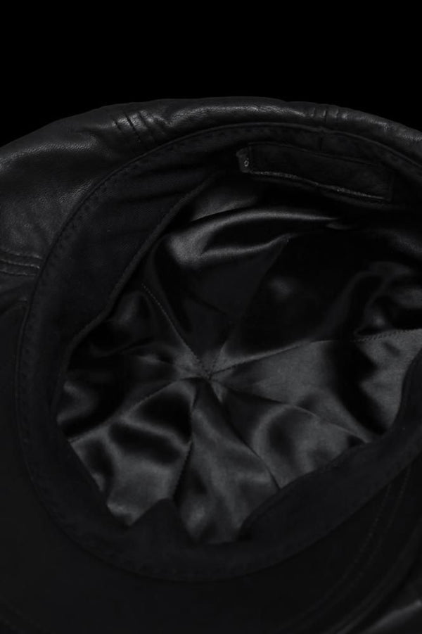 MONOCHROME LUXURY STEER CASQUETTE