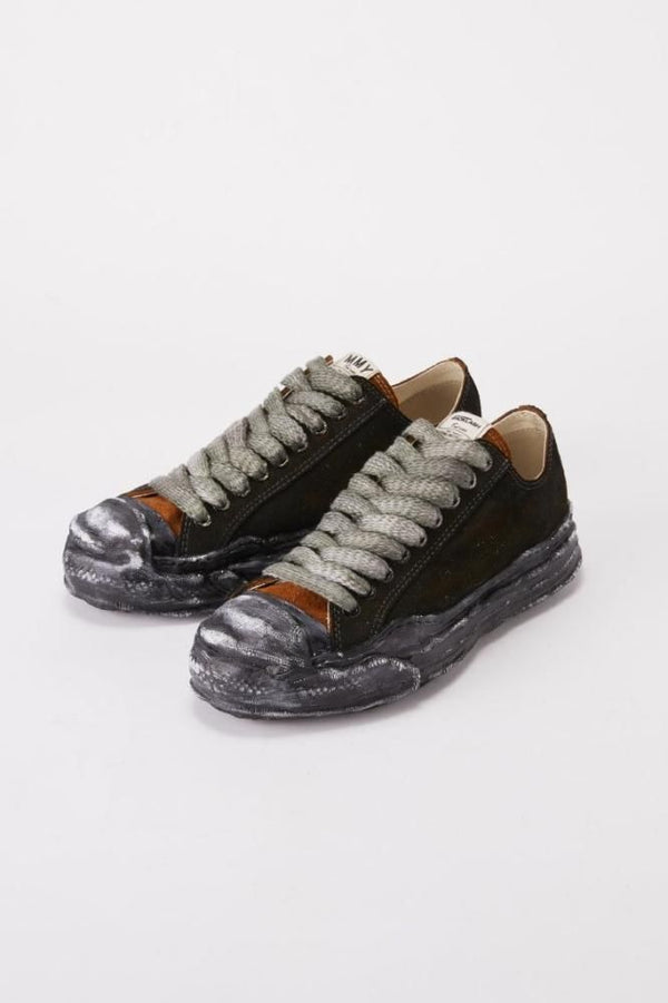 XX Maison MIHARA YASUHIRO “HANK” OG SOLE STEER SUEDE GARMENT-DYED LOW-TOP SNEAKER
