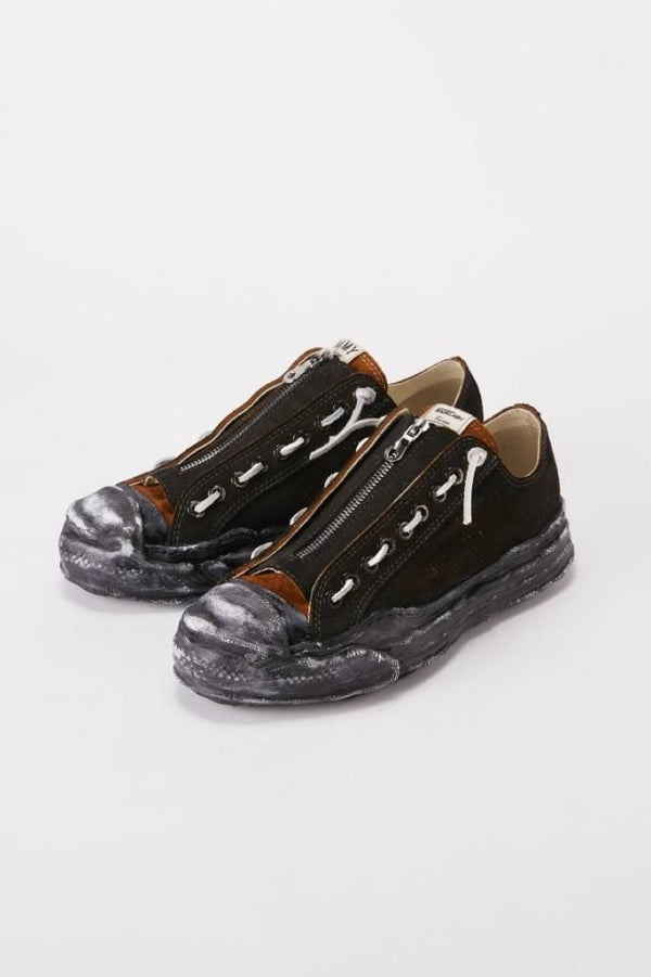 XX Maison MIHARA YASUHIRO “HANK” OG SOLE STEER SUEDE GARMENT-DYED LOW-TOP SNEAKER