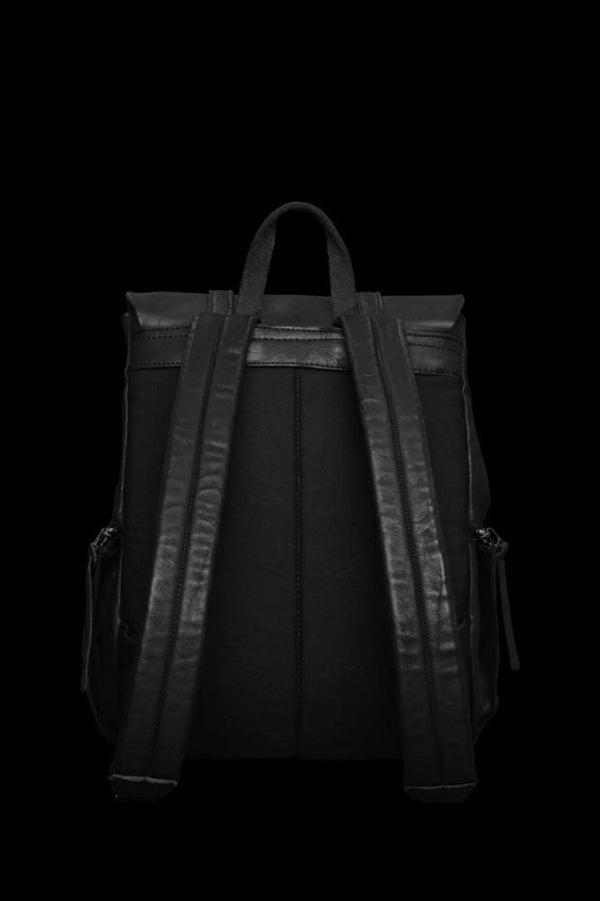 DOUBLE SHOULDER GARMENT-DYED MILITARY FLAP DAYPACK