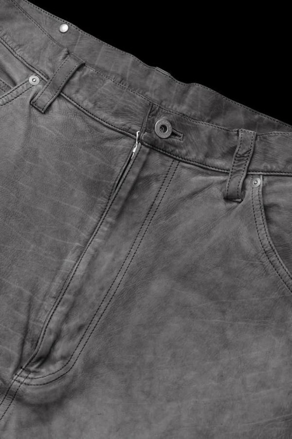 JAPAN CALF WET WHITE “GARMENT-SUMI-DYED” SHORTS