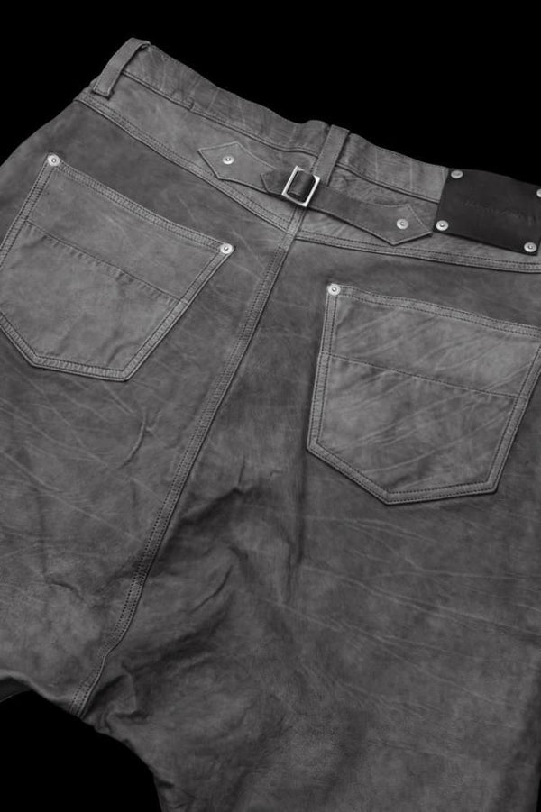 JAPAN CALF WET WHITE “GARMENT-SUMI-DYED” SHORTS