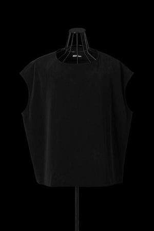 HIGH-GAUGE MICRO PILE SLEEVELESS PULLOVER