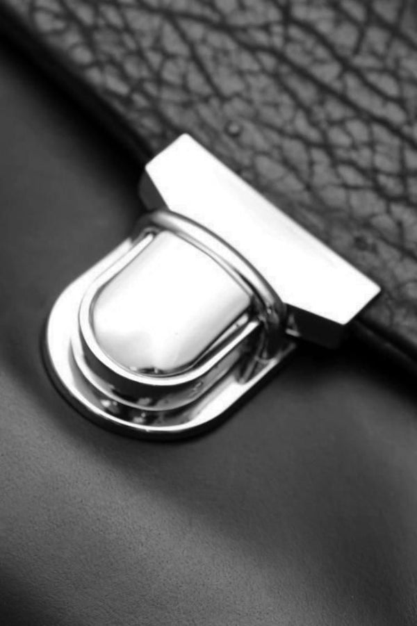 SEAL SKIN + JAPANESE STEER LARGE CHAIN BAG