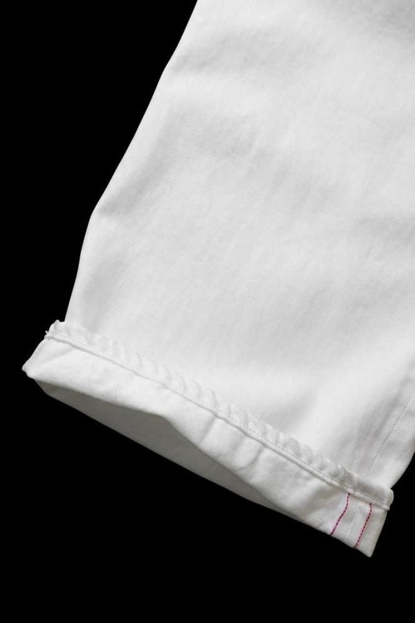 THE DENIM STRETCH SELVEDGE DENIM LOOSE FLARE PANTS “ONEWASH.WHITE”