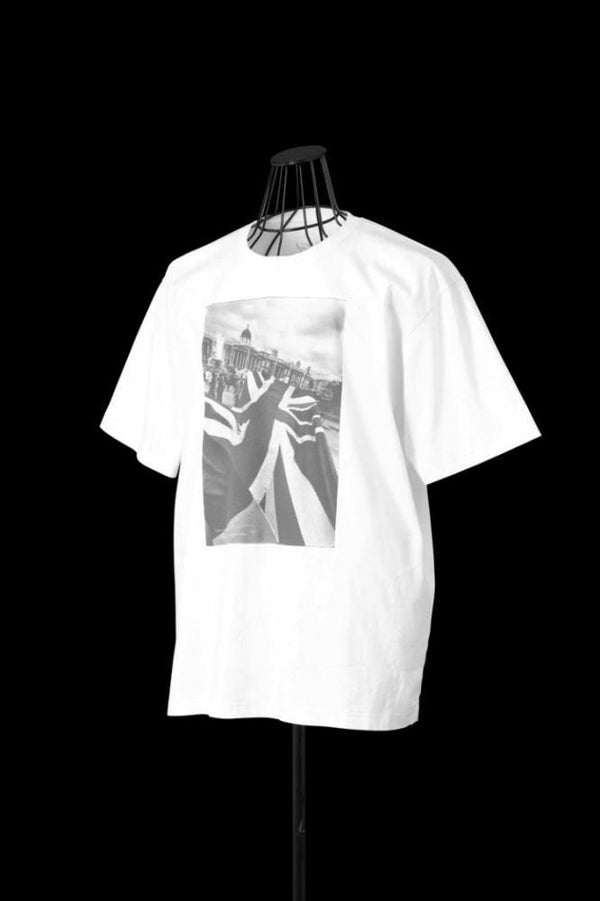 xx FIXER ×HERBIE YAMAGUCHI DANCING FLAG LONDON PHOTO PRINT T-SHIRT