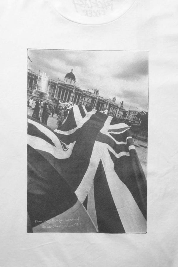 xx FIXER ×HERBIE YAMAGUCHI DANCING FLAG LONDON PHOTO PRINT T-SHIRT