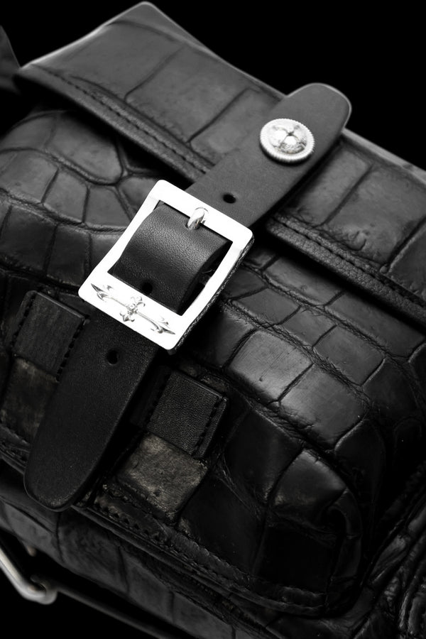 THE LINE CROCODILE 3PIN-BELT SHOULDER BAG