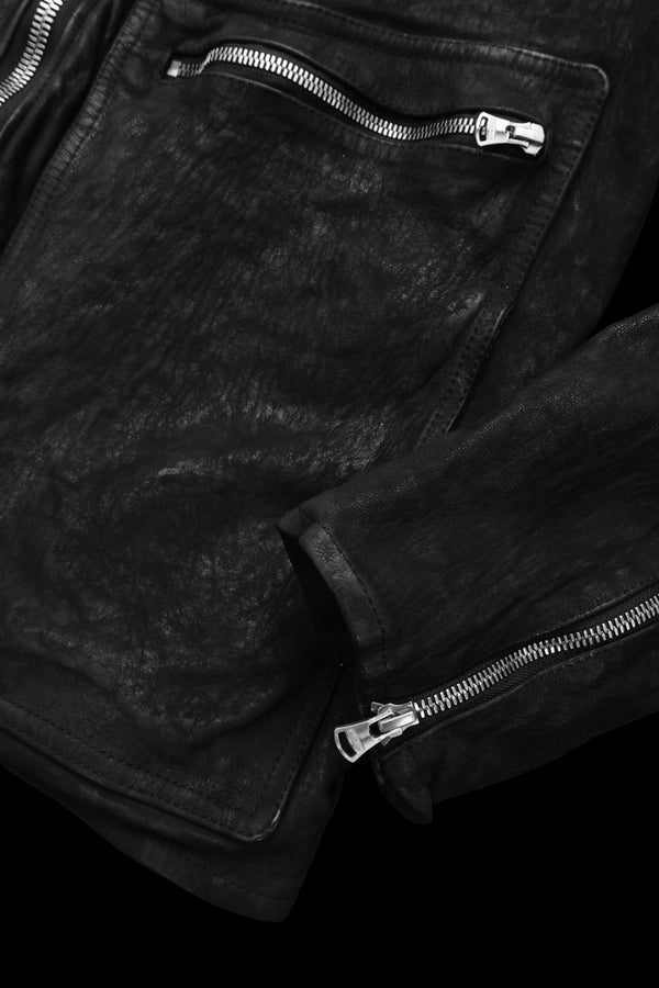 VEGETABLE-TANNED GOAT OILED NUBUCK “GARMENT-DYED” SINGLE COLLAR BLOUSON